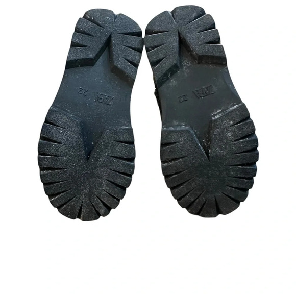 Zara Girls Blue Patent Leather Boots size 22 - Picture 5 of 5